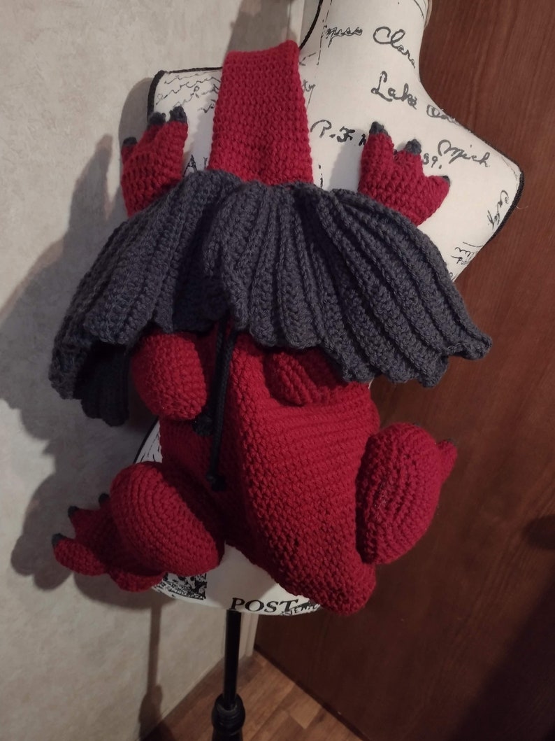 Dragon Crossbody Bag / Backpack Crochet Pattern image 2