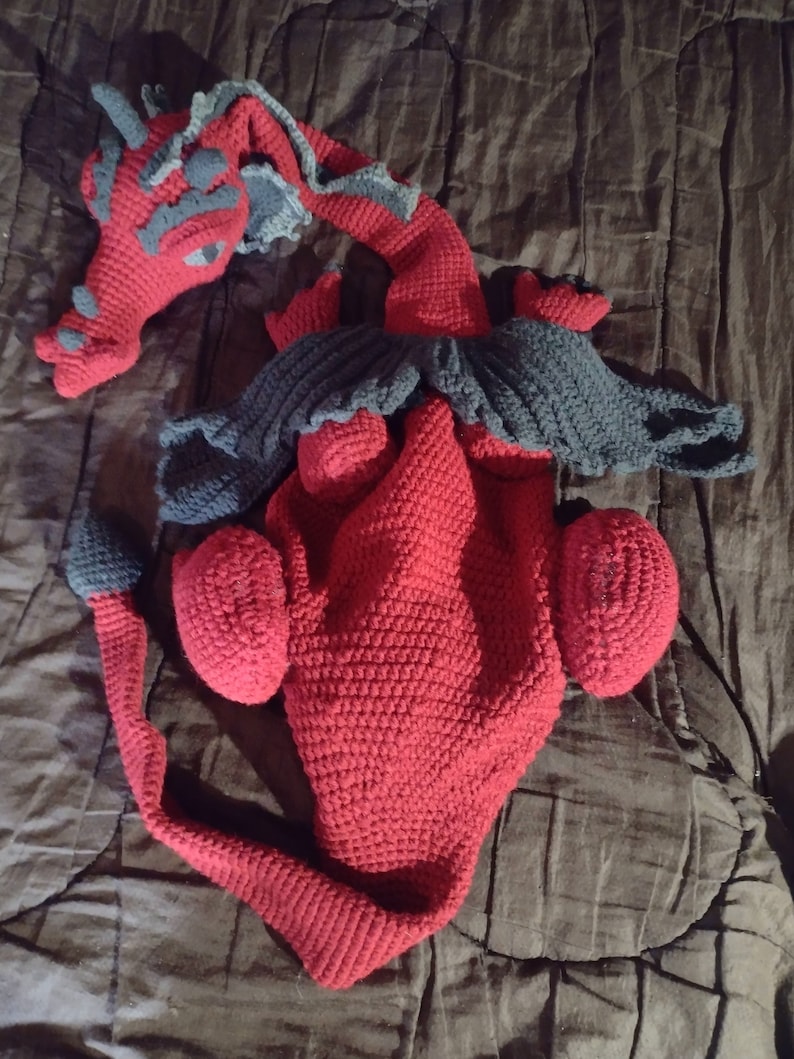 Dragon Crossbody Bag / Backpack Crochet Pattern image 1