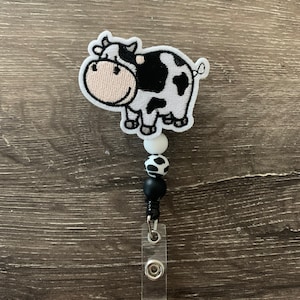 牛バッジリール