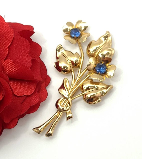 Vintage 40s Coro Signed Smooth Goldtone Flower Br… - image 7