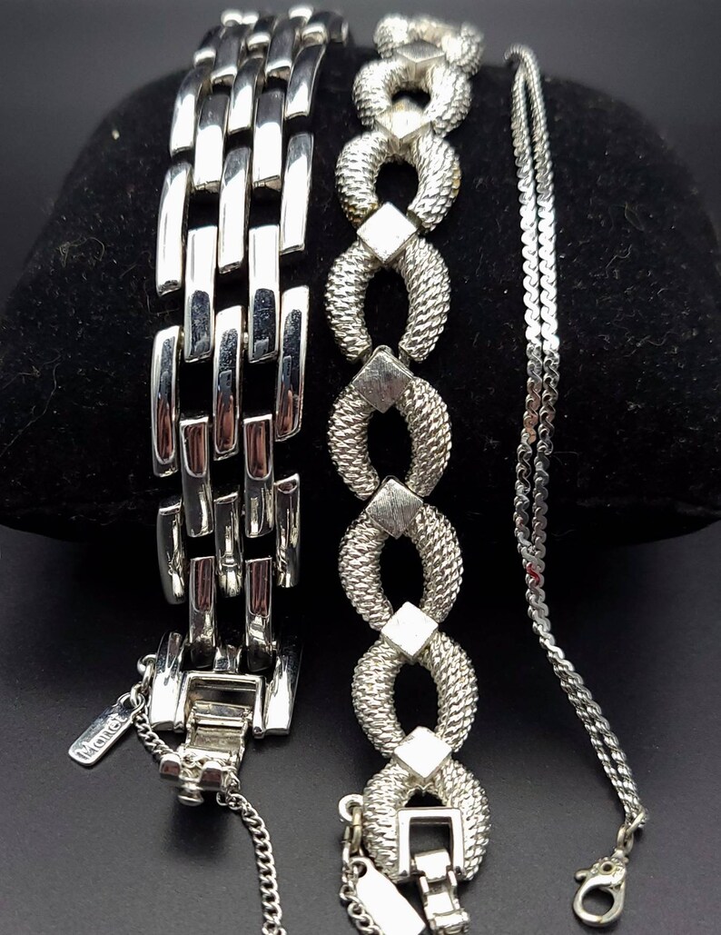 5 Piece Vintage Silvertone Bracelet Lot Monet Whiting Davis Bangle Chain Link