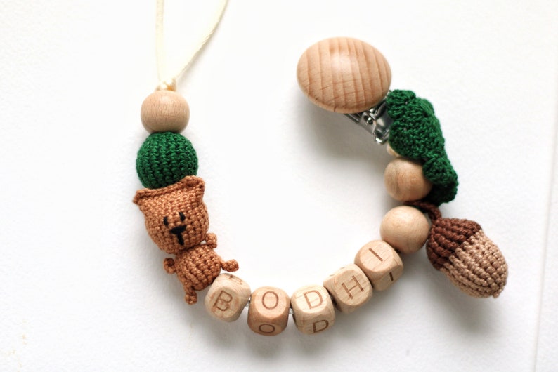 Personalised dummy clip holder with name with crochet bear and crochet acorn Schnullerkette mit Namen