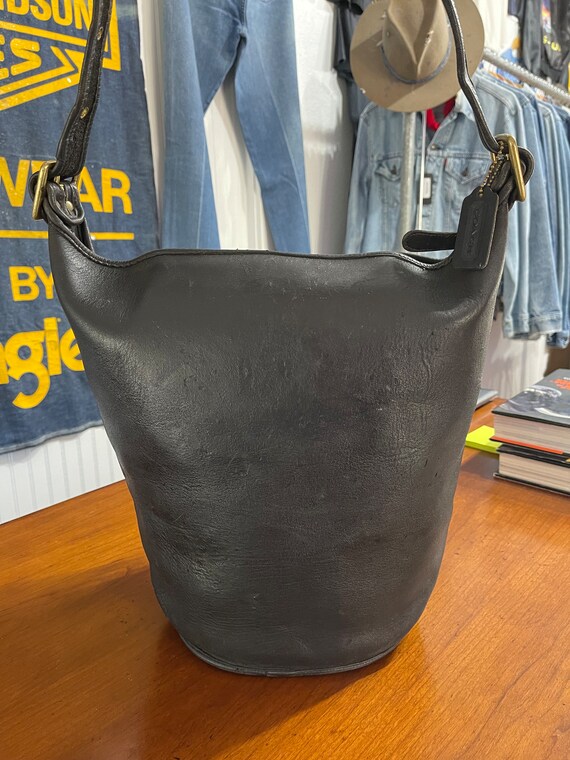 Coach 9085 Duffle Sac Black Large Leather 1990s Vintage Bucket Shoulder Bag