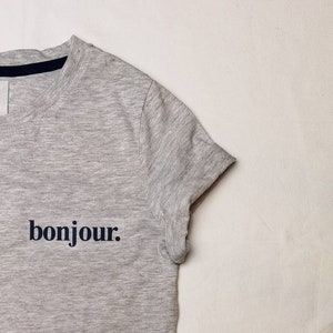 Iron-on image / plot - &quot;bonjour.&quot;
