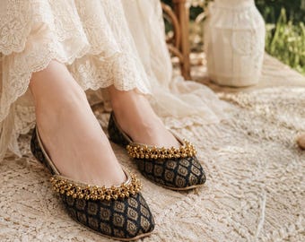Black Banarsi Wedding Flats with Gold Ghungroo Bells, Handmade Indian Jutti Shoes for Brides