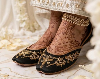 Black Bridal Flats: Wide Fit Gold Embroidered Wedding Shoes Reception Juttis
