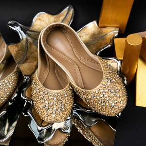 Kundan Kraze - Beautiful Golden Embellished Wedding Flats Kundan flats Kundan Juti Kundan Khussa Ballerines