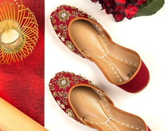 Red & Gold Embroidered Bridal Khussa Flats: Handmade Wedding Mojari Jutti
