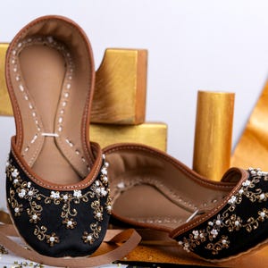 Golden Vine Elegance - Black Ballet Flats Black Juttis Wedding Slip Ons Bridal Mojari Khussa Indian Ballerines Traditional Shoes of India