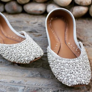Elegant Pearl Wedding Flats: White Bridal Jutti Khussa