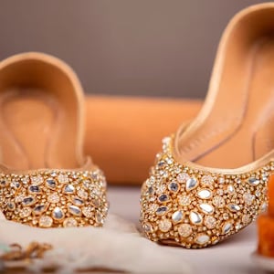 Quintessential Kundan - Beautiful Embellished Wedding Flats Kundan flats Kundan Juti Kundan Khussa Ballerines