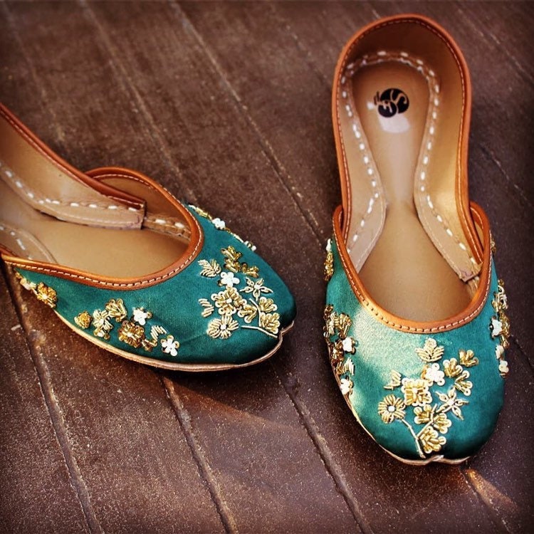 embellished shoes flat