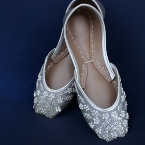Stunning Grey - Bedazzled Wedding Flats Pearl Bridal Shoes Comfortable Wedding Flats for Bride Mojari for Women Punjabi Jutti Neat Flats