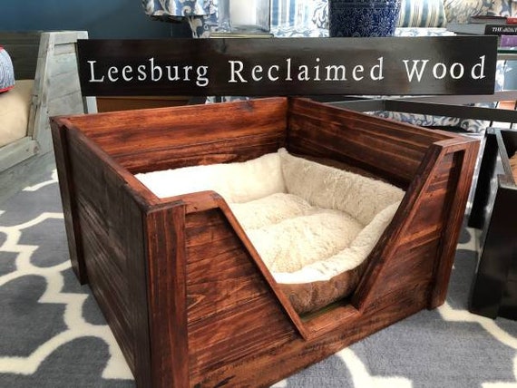 pallet wood dog bed