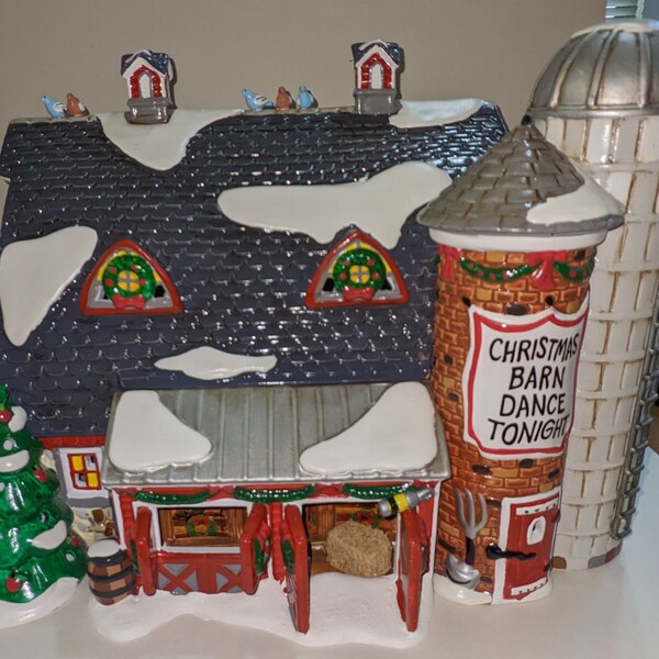 Departamento 56 The Original Snow Village Christmas Barn Dance 5491-0