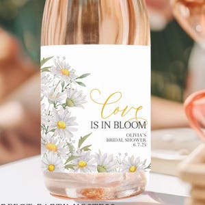 Love in Bloom Prosecco Bottle Labels, Mini Prosecco Bottle Labels, Custom Prosecco Bottle Labels, Champagne Bottle Favors, Love in Bloom 353
