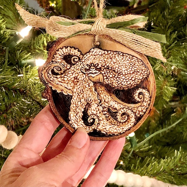 Octopus ornament, octopus on wood slice, gift for nature-lovers, beach ornament, beach house decor, ocean-lover gift, burnin love art studio