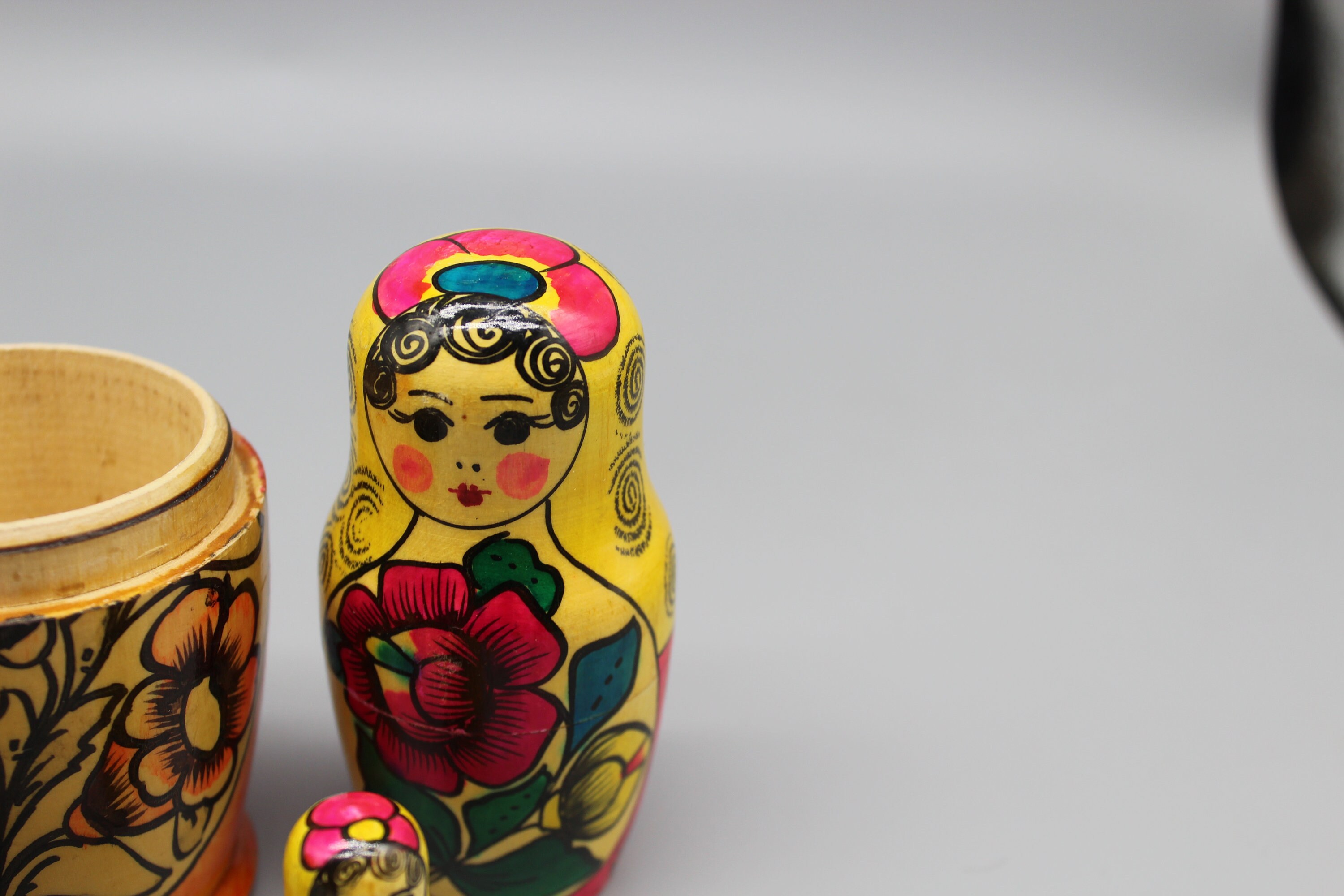 Set of Wooden Nesting Dolls Hand Painted Russian Matryoshka.vintage Nesting Dolls.russian