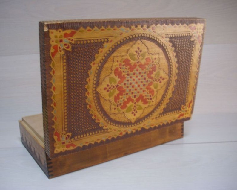 Wooden Box Shaving Box Mens Gift Wooden Box with Lid Wooden Jewelry Box Wooden Box Hand Painted Box Vintage Keepsake Box
