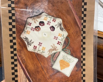 Chessie & Me - Rabbit Run - Cushion and Fob