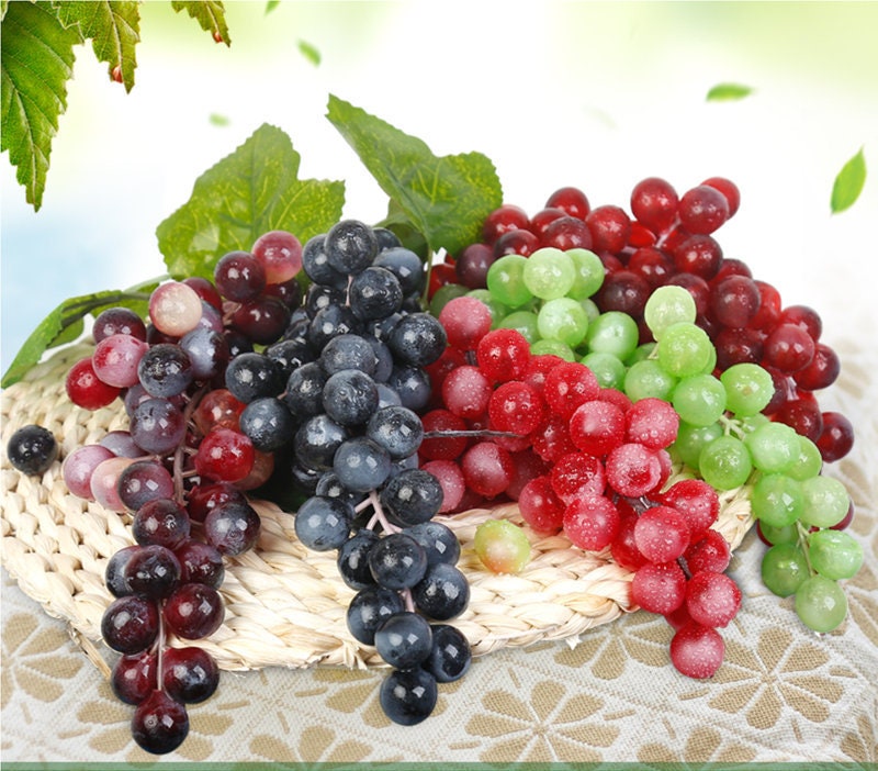 YaFex 1 Bunch Fake Grape Artificial Plastic Lifelike Faux Fruit Home Garden Decoration 60 Red Grapes, Size: 36