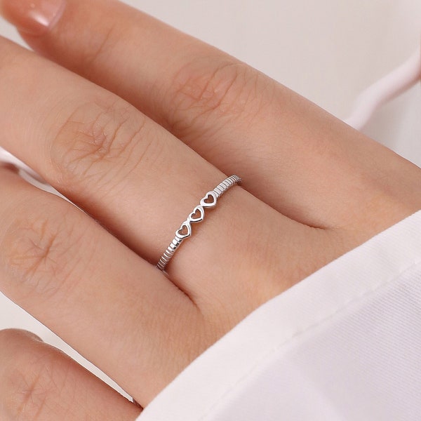 Darling Heart Ring, 925 Sterling Silver Simple Dainty Minimalist Elegant Unique Everyday Promise Friendship Purity Ring Gift for Her Sister