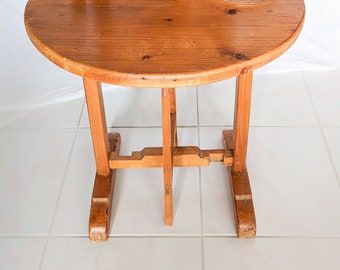 Rare Antique French Provence vineyard small foldable end table 19th century era, tilt top