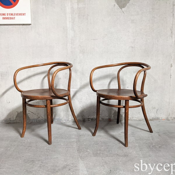 Paar Vintage Le Corbusier Stühle Thonet b9 209 Signiert Mid Century Modern Bugholz 20. Jahrhundert Design Architekt Bistro