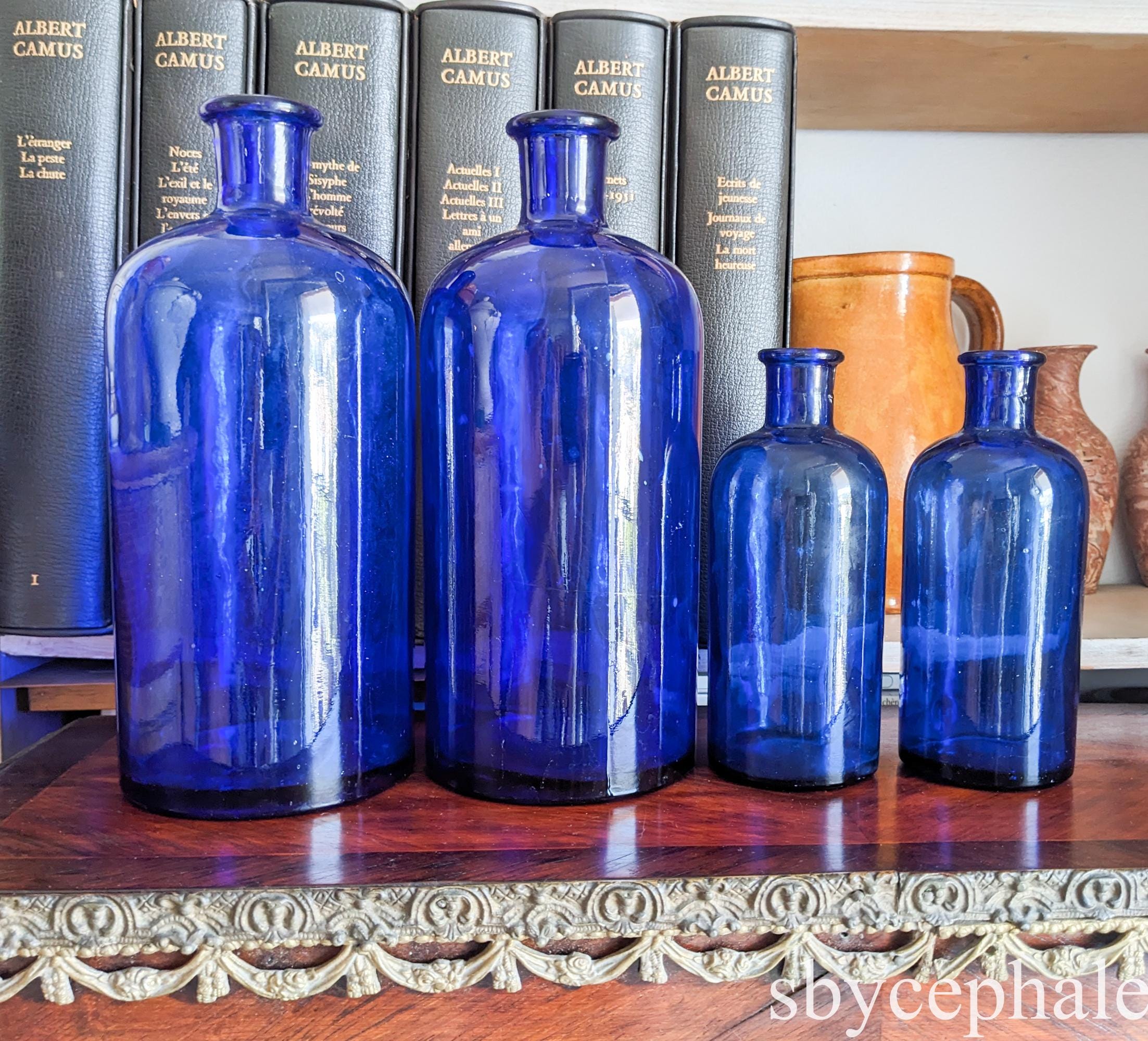 2つ)フランスアンティーク瓶/薬瓶　パリ購入　本物 フランス製アンティークの青いガラス製薬瓶、2組セット。アンティーク