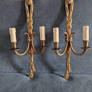 Henri Vian signed antique French Directoire style Wall Lights sconces, gilt Bronze 19th century era Eagles, ribbons, knots decor