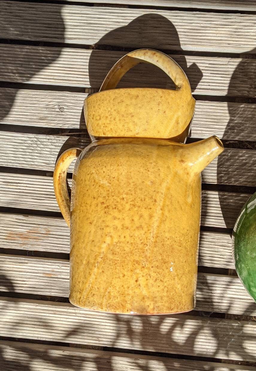 フレンチテール・エ・プロヴァンス陶器製水差し、黄釉、キッチン装飾