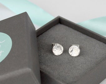 Hammered Disc Studs, Round Earrings, Silver Disc Earrings, Minimalist Silver Earrings, Stud Earring Set, Minimalist Studs