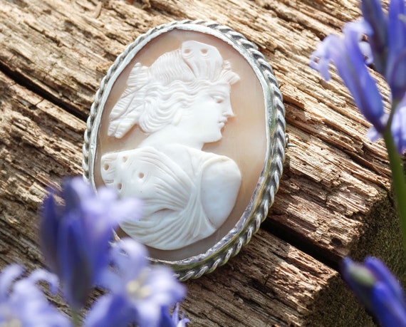 Cameo Brooch, Vintage silver cameo brooch, Silver