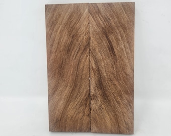 Paire d'écailles de couteaux en noyer naturel anglais, séchées à l'air et assorties, écailles de manche, matériel de coutelier, ébauches de poignées, W3 - prêt à être expédié