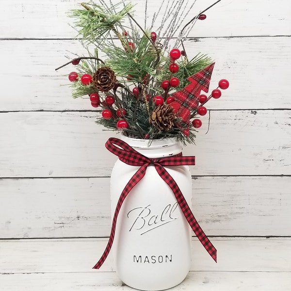 Rustic Christmas Mason Jar Centerpiece: Buffalo Check Farmhouse Decor