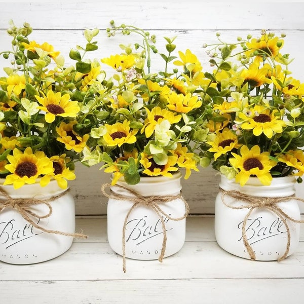Sunflower Centerpiece, Mason Jar Decor, Farmhouse Decor, Sunflower Decor, Sunflower Wedding, Summer Decor