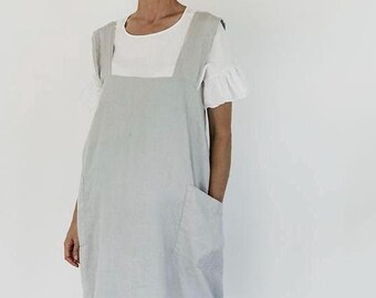 Vestido delantal de lino: estilo japonés con espalda cruzada y dos bolsillos.