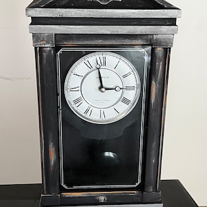 Mantle Clock Art Deco style with Pendulum and Westminster Chimes