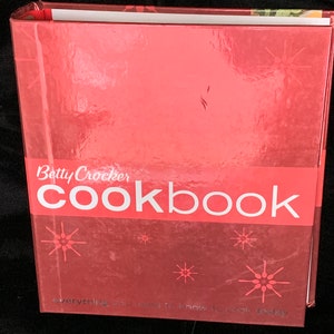Betty Crocker Bonus Edition Cookbook