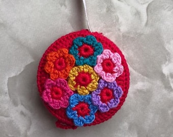 Crochet turtle tape measure, pure handmade, little gift for home and living