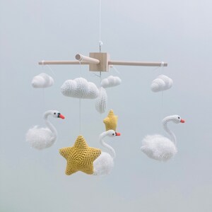 Elegant White Swan Crib Mobile - Perfect for Nursery Decoration and Baby&#39;s, Customizable White Swan Baby Mobile - Baby Gift