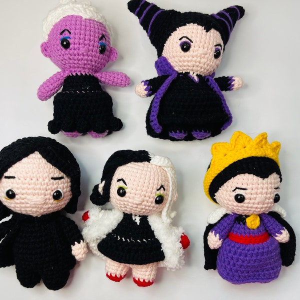 Unique handmade evil queen mini doll set, cute gift for friends, decoration gift for living room
