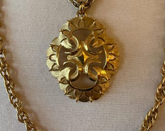 vintage Trifari statement necklace