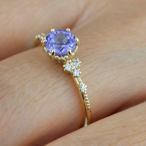 Tanzanite and diamond ring | R345 TANZANITE