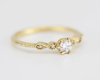 Simple diamond ring, twisted ring, cross over diamond ring, vintage ring | R 363WD