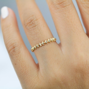 wedding ring, vine wedding band, lotus leaf wedding band, simple wedding band, stackable ring|  R277