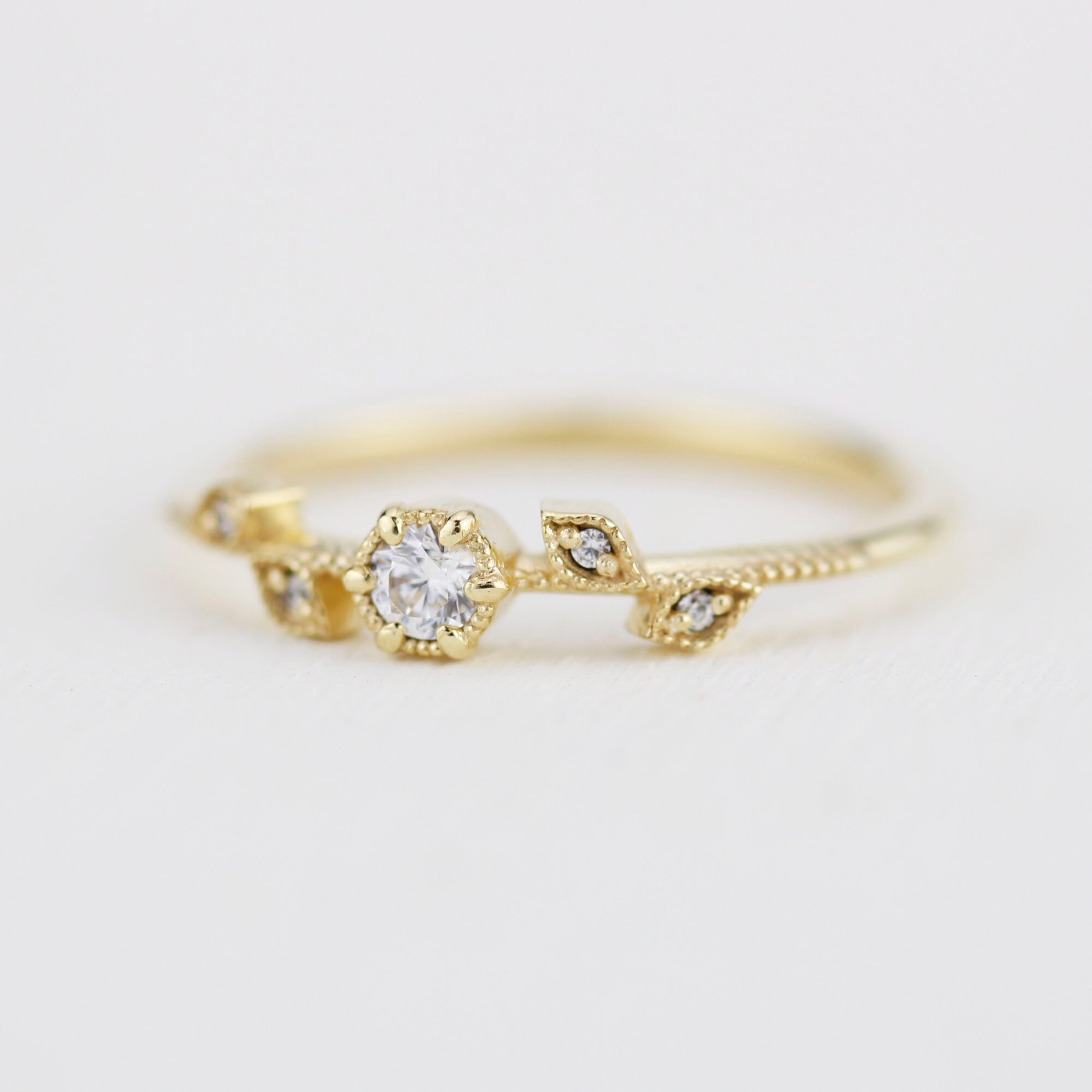 【FRICA】SIMPLE LINE RING Simple diamond ring, leaf and vine engagement ring diamond
