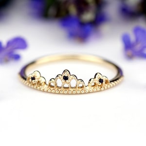zarter Verlobungsring, minimalistischer Verlobungsring, Jubiläumsring, Ehering mit schwarzen Diamanten, zarter Verlobungsring