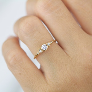 Rund Diamant Verlobungsring, geometrische Ring, minimalistische Ring, 18k Diamantring | R 367BT