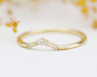 Fede nuziale con diamanti: anello in pizzo curvo in oro 18k
